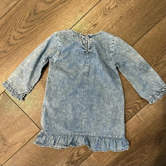 7 For All Mankind Little Girl Lightweight Stone Wash Denim Dress Size 4T - Picture 2 of 10